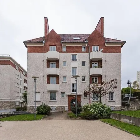Le Karl Marx - Appart élégant Entre Paris&disney + Parking + Wifi Appartamento Champigny-sur-Marne